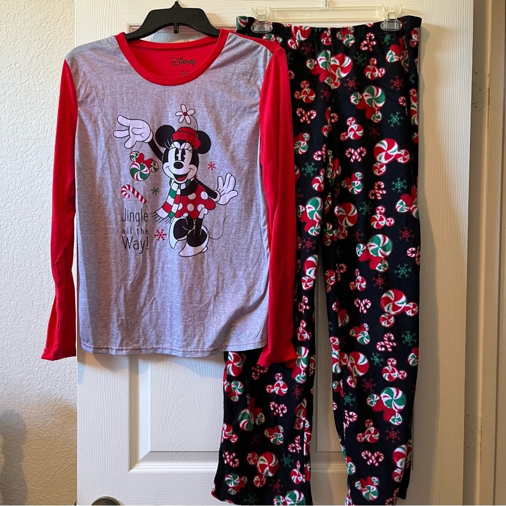 Minnie Mouse Christmas pajama set